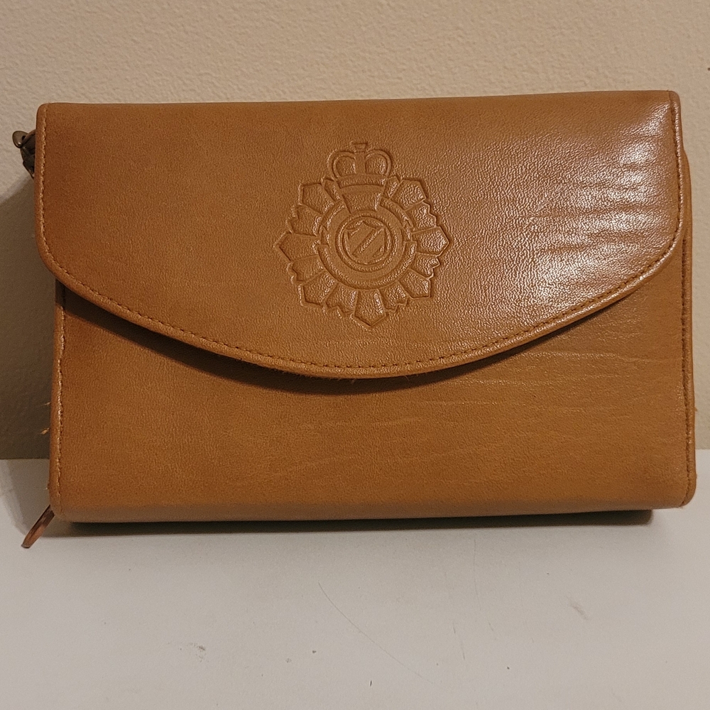 Chic Tan Leather Wallet